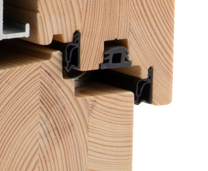 Detailansicht des Fensterrahmens mit Fokus auf Flügelüberschlagsdichtung.